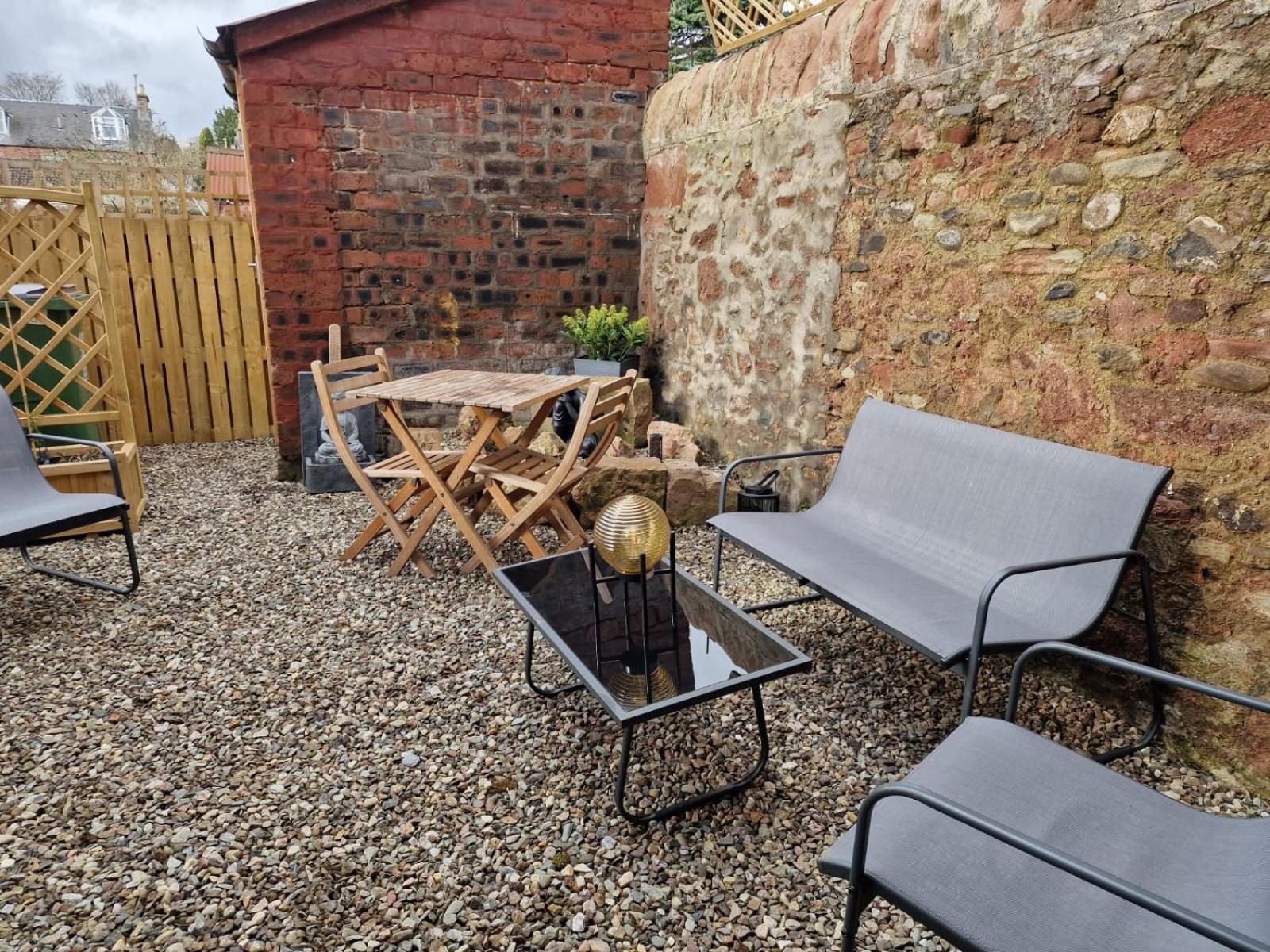 Ferienwohnung Grange8 Luxury Snug & Courtyard In Blairgowrie Blairgowrie and Rattray Exterior foto